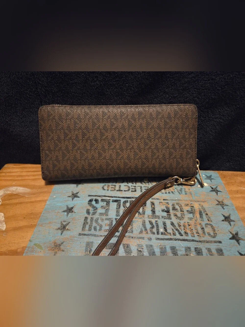 Michael Kors Jet Set Travel ontinental Wallet